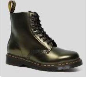 Dr. Martens: 1460 Pascal Gold Chroma Boots